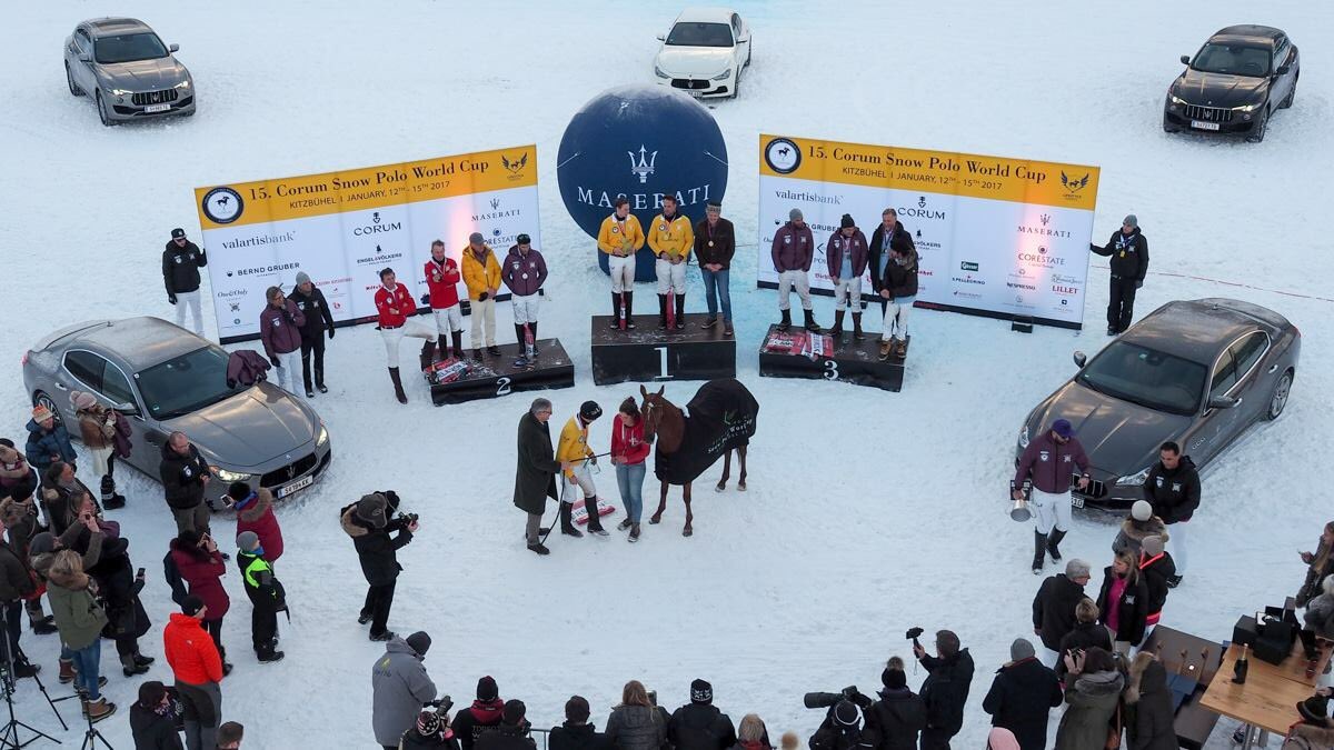 Worldpoloevents's tweet photo. #kitzpolo meets #snowpolo @ #kitzbuehel  :#kitzpolo https://t.co/pl6C67p5Z0 https://t.co/A5HjeMAxqr