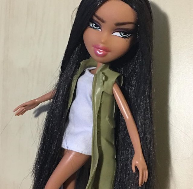 FawcetMyscene's tweet photo. @isaaclarian @Hayden_Williams The formula for Bratz to triumph again is to put the new body with old faces and passion 4 fashion 🙏🏻 https://t.co/RsidNditfU