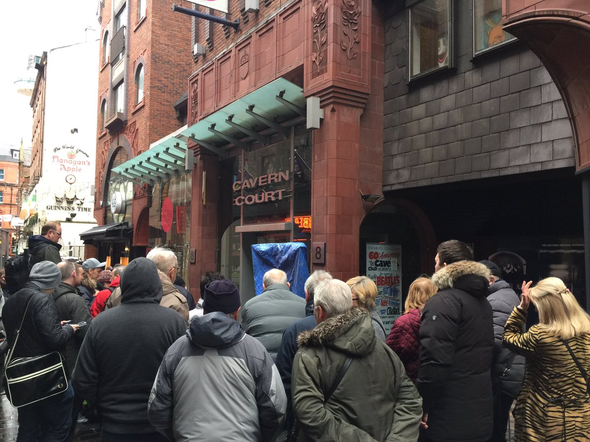 TheGuideLpool's tweet photo. The world's press &amp; crowds are building outside @cavernliverpool for the unveiling of the Cilla Black statue! https://t.co/I6aiM16C6v