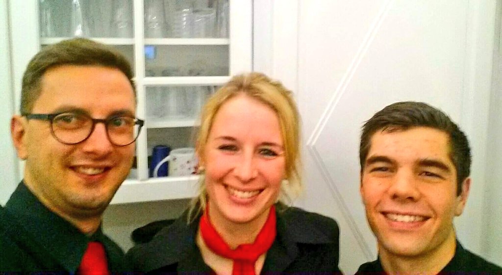 partyeier's tweet photo. Letzten Freitag mit @GenussPurler in #Reutti ! 
#siefeiernwireiern #NeuUlm #partyeggs https://t.co/A8ZpjfJi1j