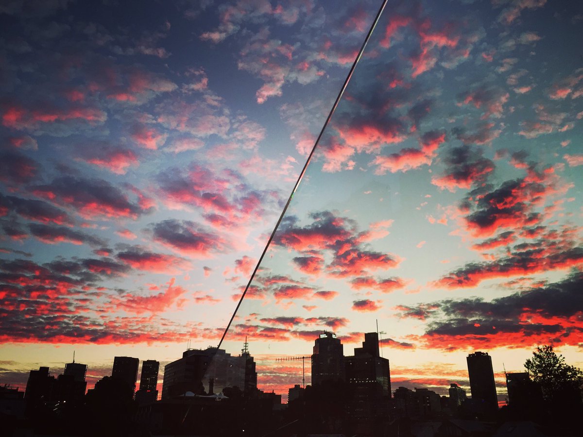 bestqualitycrab's tweet photo. View from the rooftop bar.  Lovely catchup with @mikejonesmelb #sunsetsofmelbourne #melburn https://t.co/arZG8glpcQ