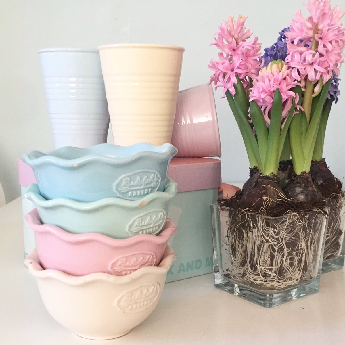 Ik hou van pastel! Tenminste dat bleek toen ik mijn kast opruimde

#pink #mint #babyblue #retro