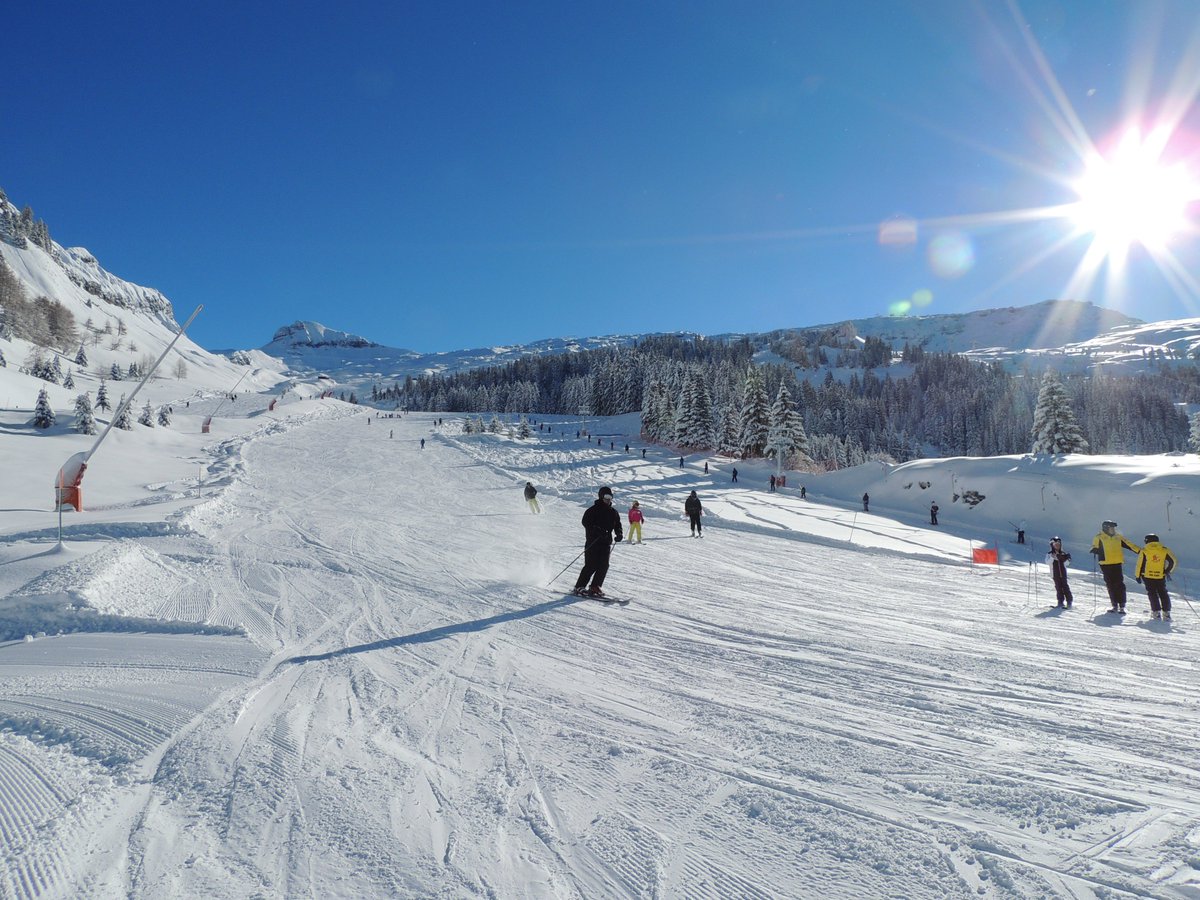 FLAINESki's tweet photo. #cacestflaine #flaine #sun #poudreuse #grandbeau #freshsnow #picasso #onestbienaflaine https://t.co/LpBAso5fUq