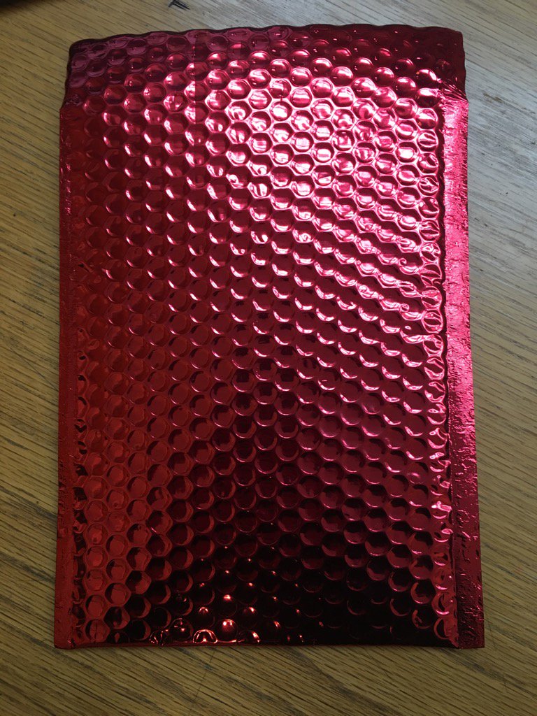 neilgiller's tweet image. @CentralDirect putting a bit of colour into a drab &amp;amp; dreary Monday morning #StuffTheRestWeAreTheBest