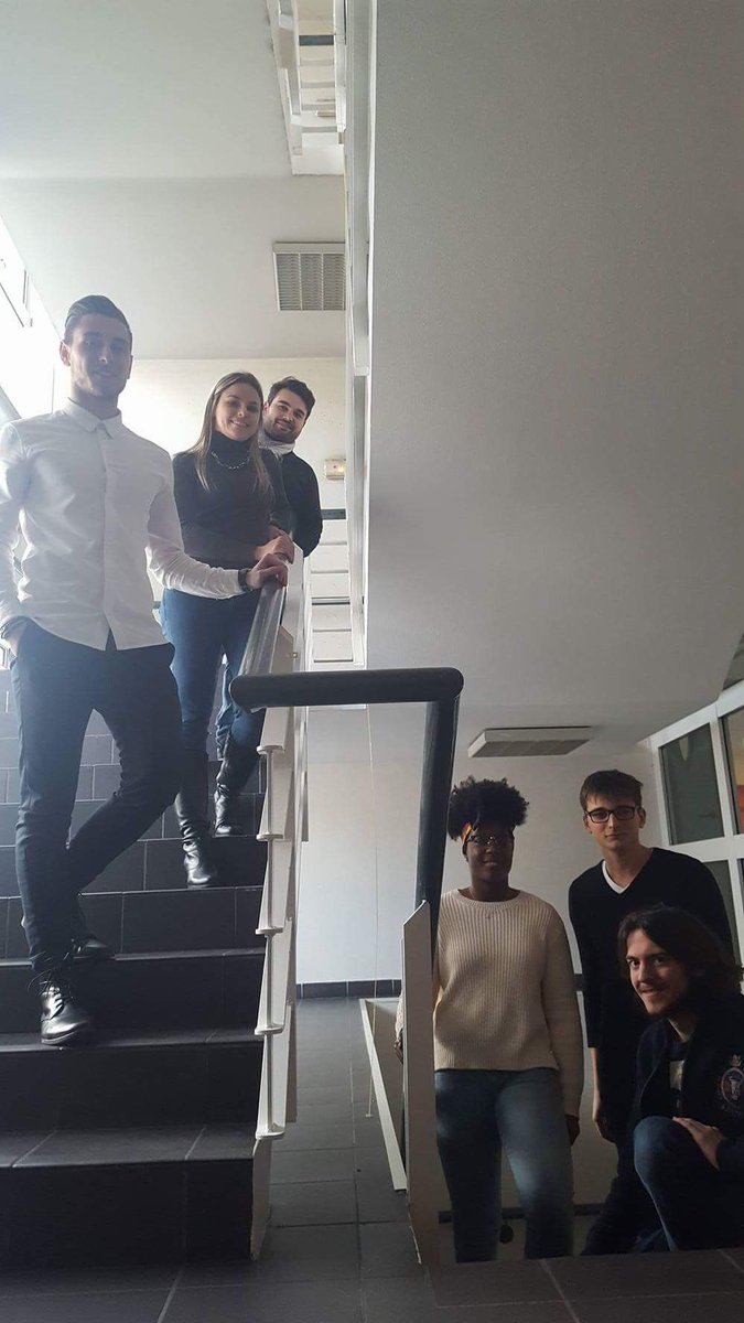 Flx_Rodrigues's tweet photo. La plus grande tour de spaghetti jamais construite (3,8m) #Fabw17 @kedgebsTLN  @isentoulon @Nation_Ocean https://t.co/U9orswyeSc