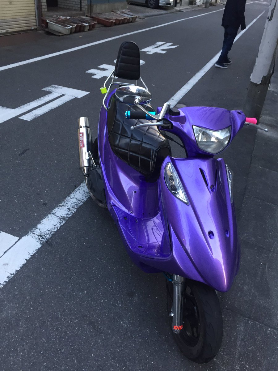 ট ইট র 東京都から原付買いますバイク売ります アドレスv125g売ります ジェイドと交換希望です 走行距離5800キロです グリップはピンクの方がもう１つあるのでそれもつけます 状態いいです ロンホイ 白ledついてます 曲がる止まる走る問題ないです