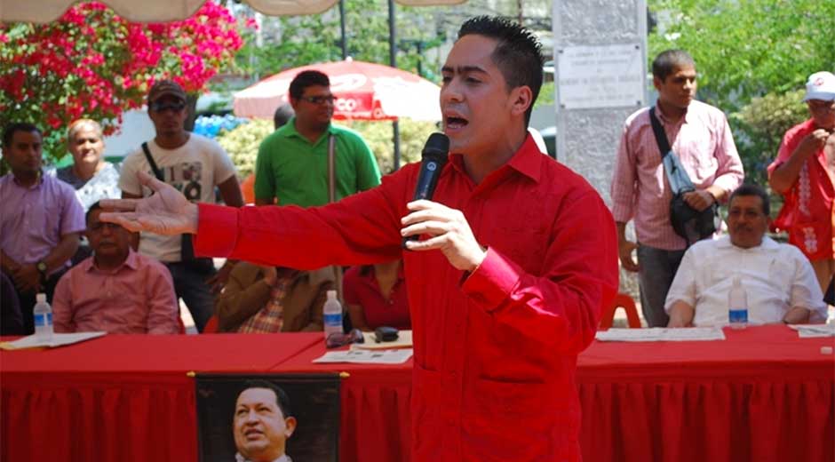 Hoy en tu Natalicio sigo luchando como Nunca,Robert Hijo Mío,Te Amo Con mi Alma cuídame donde quiera que estes.¡Feliz Cumpleaños Vida Mia! 💚