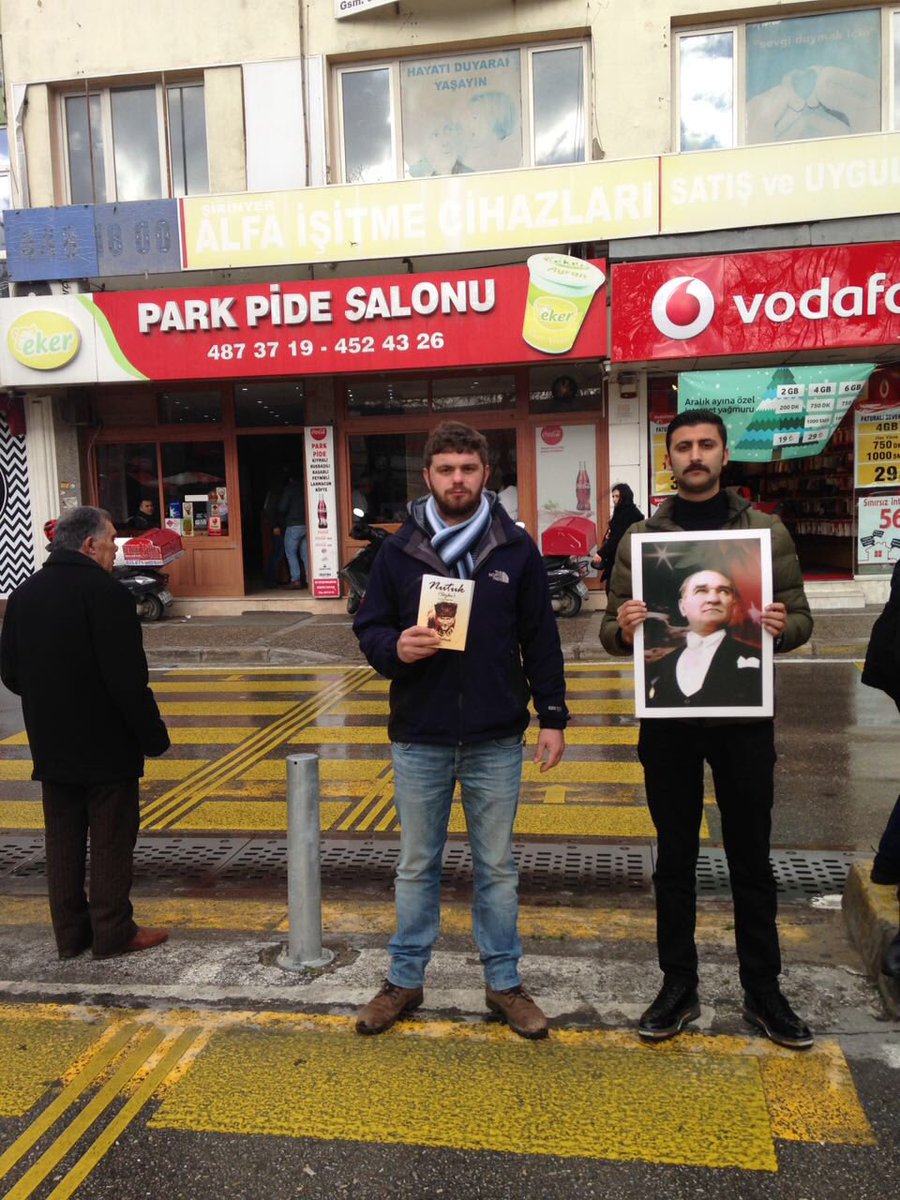 can_gktepe's tweet photo. #OHAL'de #HAYIR Diyoruz.
Bugün Saat 16.00'da Şirinyer Tansaşın önünde Baskıya ve Diktaya karşı Direniyoruz. https://t.co/nySDqcz6P2