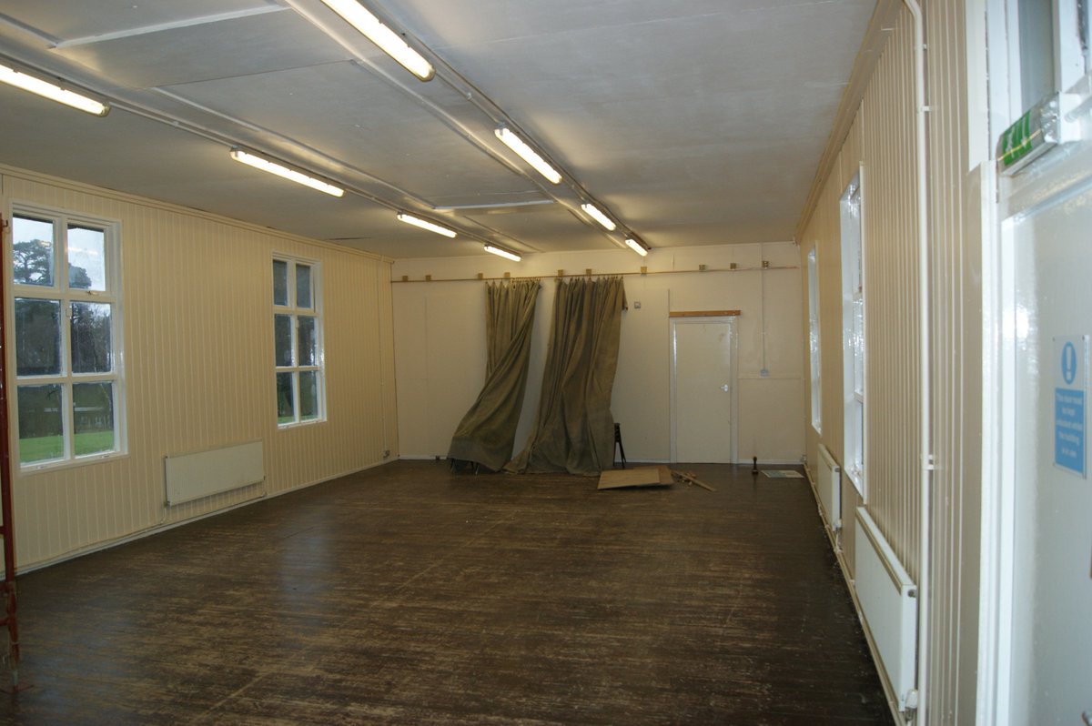 Broadstone Warren Hall. 
Gone is the Banana Dream. 
In, is the fresh Magnolia