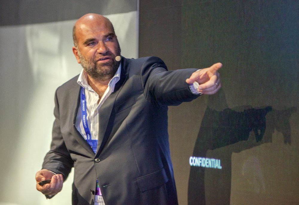 LuxReviewME's tweet photo. Can YOU inspire and excite on the subject of lighting? LuxLive Middle East opens call for speakers...https://t.co/XKGYNVejcl https://t.co/34BeBKEmaR