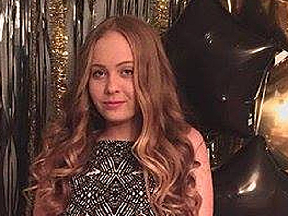 nationalpost's tweet photo. Amber Alert for teenaged girl, 15, abducted in Mississauga by two men who forced her into a mini-van. https://t.co/Kr438MDoLU https://t.co/PnQQK31Ovw