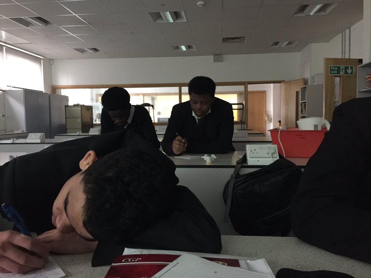 CritchleySci's tweet photo. Year Eleven game faces. We mean business. #6markquestions #gcsescience @londonnautical https://t.co/a6oU1ftnl5