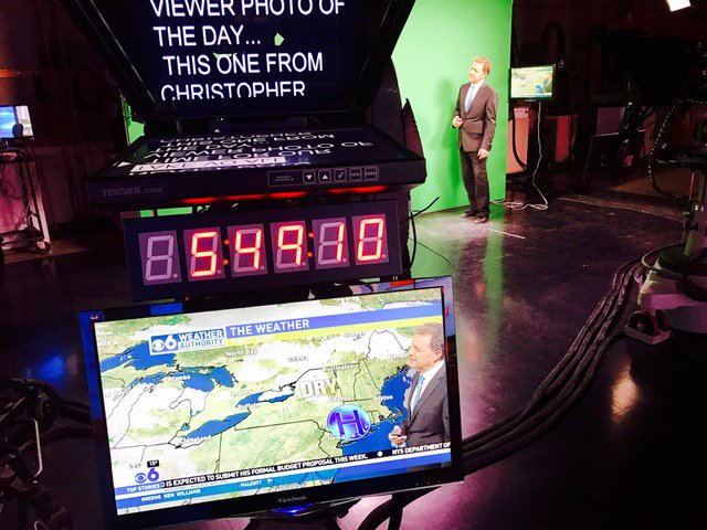 JuliaDunnWRGB1's tweet photo. @CBS6CraigAdams says we've gained about 27 extra minutes of sunlight since daylight saving time. @CBS6Albany #morelightplease https://t.co/6yvSZWJaTq