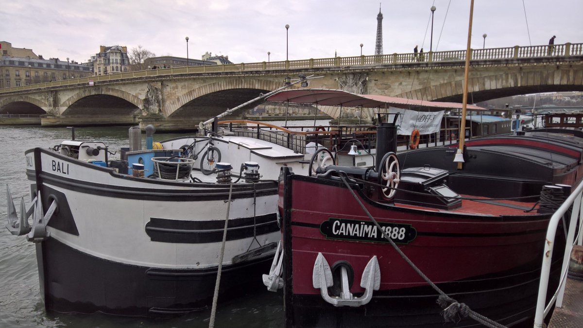 ALTERNATPENICHE's tweet photo. 14 janvier, Assemblée générale de la Fédération Nationale de Défense de l'Habitat Fluvial sur le BALI au Port des Champs Élysées https://t.co/yp7tvauY1V