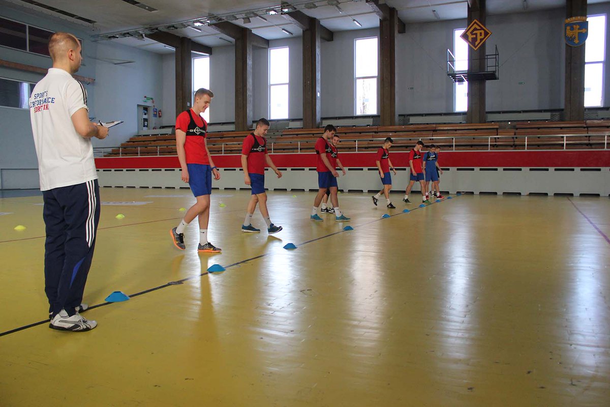 SPBortnik's tweet photo. @OdraOpole1945 już po testach - powodzenia w przygotowaniach do rundy rewanżowej --> https://t.co/A4VzttskSv #Odra #GPSports #SPBortnik https://t.co/ilCAO2KLFi