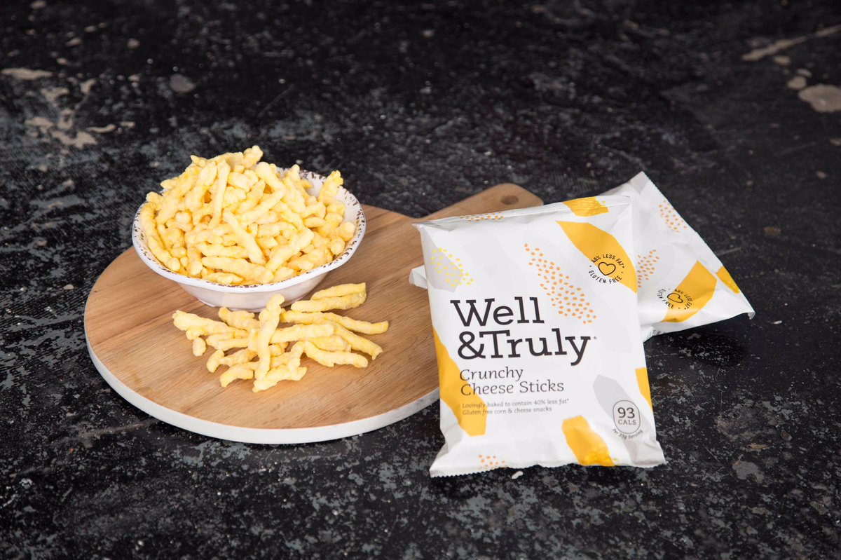 _wellandtruly's tweet photo. It's snack time at Well&Truly HQ! #snackhappy #noguilt #mondaymotivation #lessismoreish #EatWellLiveTruly #socheesy https://t.co/1DxGxvaQ7e