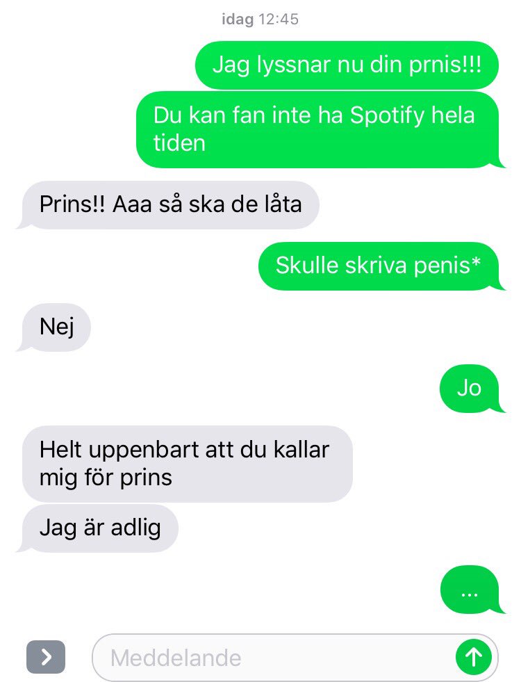 oliviabrillman's tweet photo. När man delar Spotify med familjen https://t.co/VMde7awdX6