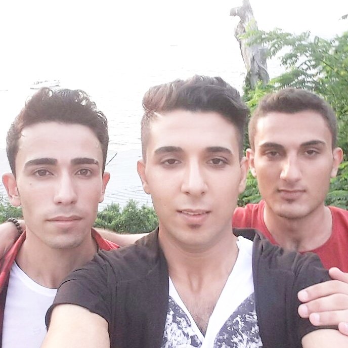 heysem_97's tweet photo. Kaldı kardeş hep kaldı  Çayımız bardakta, çocukluğumuz sokaklarda, mutluluğumuz kursağımızda, sevdiklerimiz uzaklarda kaldı #kara #hayat https://t.co/wtyXEtPqsw