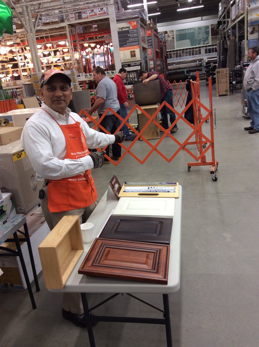 Great Saturday event with sales &amp;install at 4145. Reface clinic @hdikevincrane <a href="/larryhoerner/">Larry Hoerner</a> @aj_mazzola <a href="/SHAMWOW99/">Michael Albrecht</a>