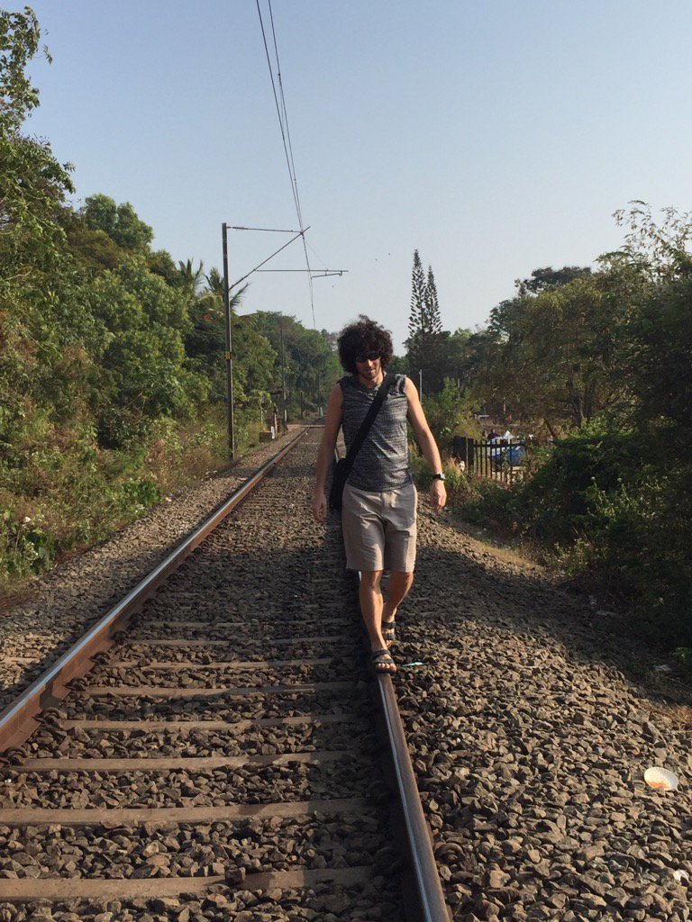 SeroAnt's tweet photo. On the footsteps of "Lion" - next best movie Oscar #india #allepey https://t.co/DCi0pugXQZ