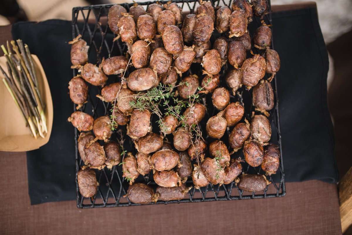 Sagaidot pirmās pavasara vēsmas, ar jestrām izdarībām un tirdziņu 4. februārī Valmiermuižā svinēsim Meteņus! gardumuti.lv/blog/2017/1/13…