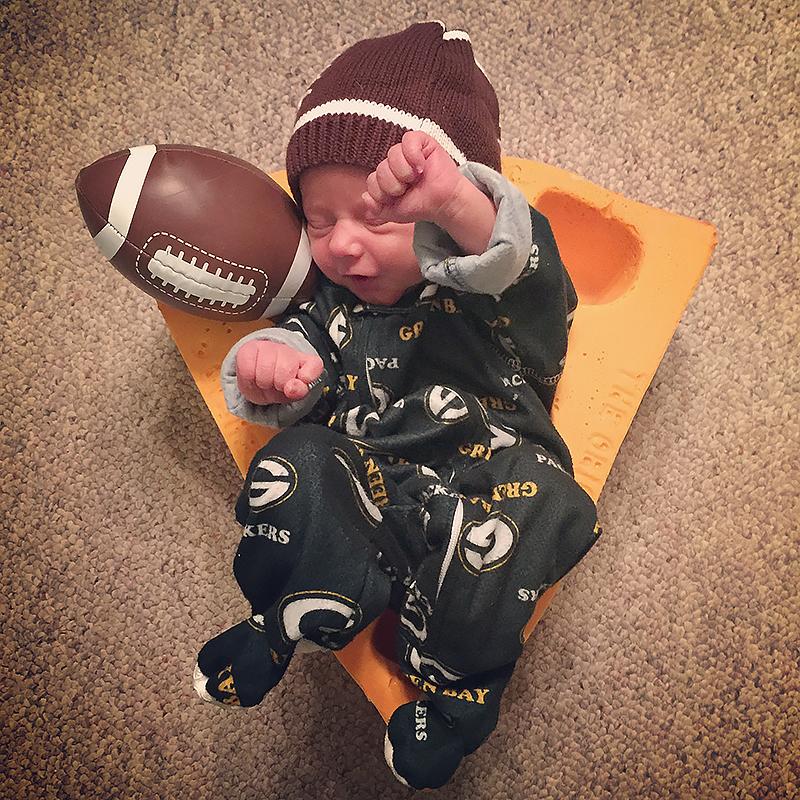packeverywhere's tweet photo. Waking up Monday morning after another #Packers victory like... https://t.co/OyovBmjt4P