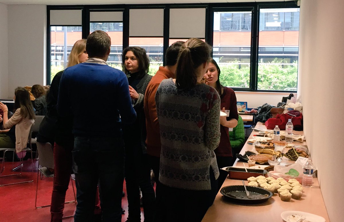 antropiaessec's tweet image. PotLuck, après avoir fait connaissance et partagé leur vision, les Antropiens partagent leur déjeuner #shakerhiver2017