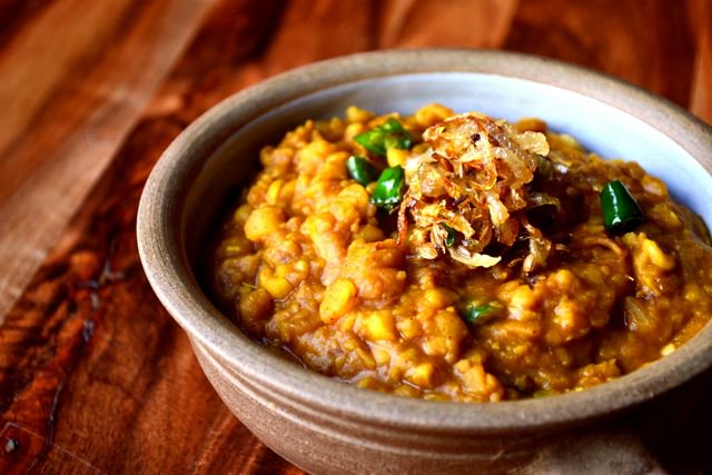 maidenhead_spc's tweet image. Tarka Dal is a classic Indian side dish that is great for serving with Naan bread.  #TarkaDal #indianfood Credit:@frugalfeeding