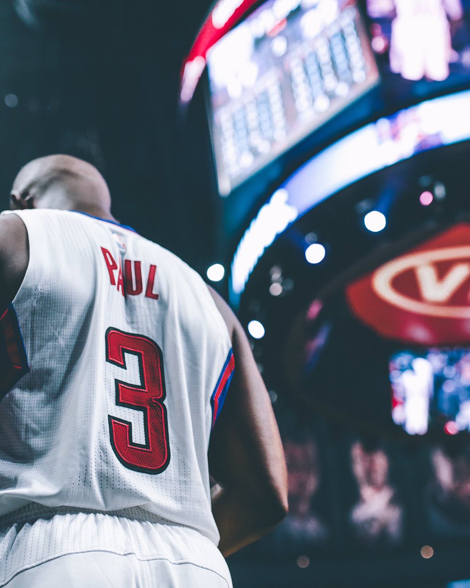 LAClippers's tweet photo. 🚨All-Star Voting Ends TONIGHT!🚨

RETWEET to #NBAVOTE for @CP3! ✅🗳 https://t.co/yfxbIf4Y6x