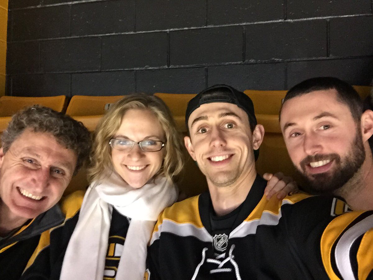 CoachTheDavis's tweet photo. #NHLBruins https://t.co/21hR3EdOAi