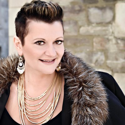 CityNewsOttawa's tweet photo. Next on the @MeehanCarolAnne show: @JulieBeun discusses #homesweetottawa, a fashion show for @OttawaCancer &amp; #WomensMarchOttawa https://t.co/D46pde8EVD