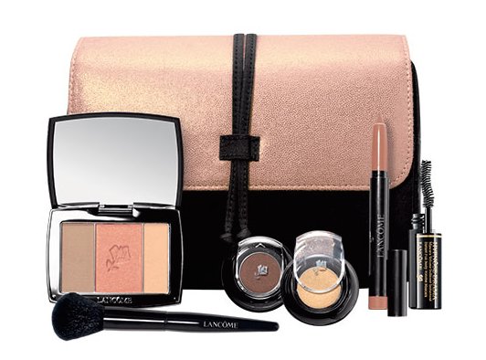 davelackie's tweet photo. NEW Lancome Beautiful Neutrals Blog Giveaway! Enter here https://t.co/vesd2P1VCm on blog to #Win this makeup set of neutral shades! https://t.co/errPM5Acpu