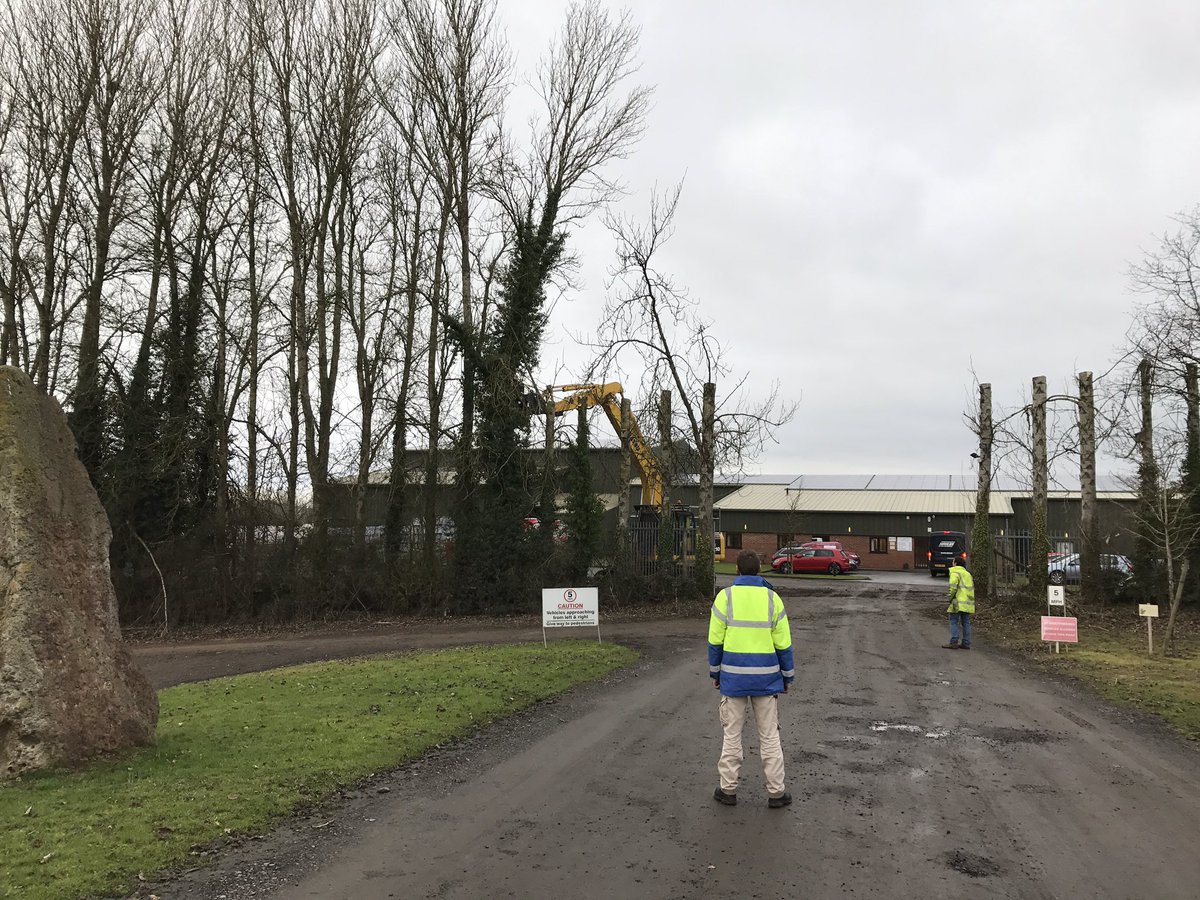AntSnell's tweet image. Great bit of kit this #Treeshear ! Trimming Poplar windbreaks @WindmillHFruits . Let us know if anyone is looking for some #Woodchip ?