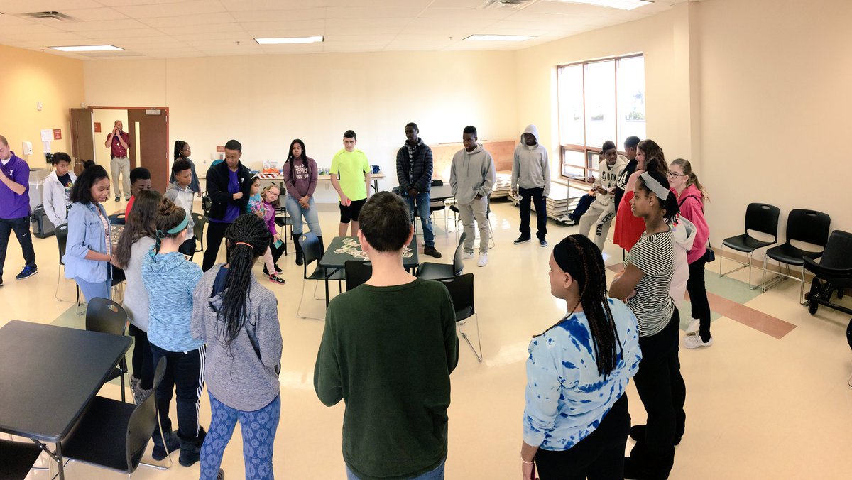 AudubonYMike's tweet photo. Audubon and Pheonixville participating at MLK Day of Service @pfvYMCA @AmblerYmca @YGuyJohn @AudubonYmca #BeCauseY https://t.co/Es55xQdVEz