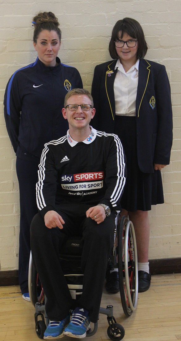 Thrilled to meet Paralympian &amp; adventurer <a href="/AaronPhippsGBWR/">Aaron Phipps MBE</a> today who has been inspiring students as part @SkySportsLFS