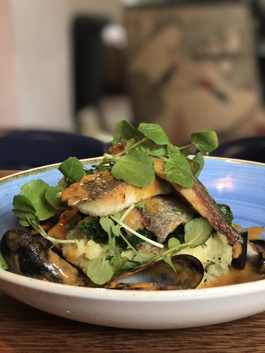 Dinestream's tweet photo. Sea bream fillets with kale, mashed potato, mussels in a bouillabaisse sauce #kentfood #hushtag #freshfish https://t.co/sebKLtdjih