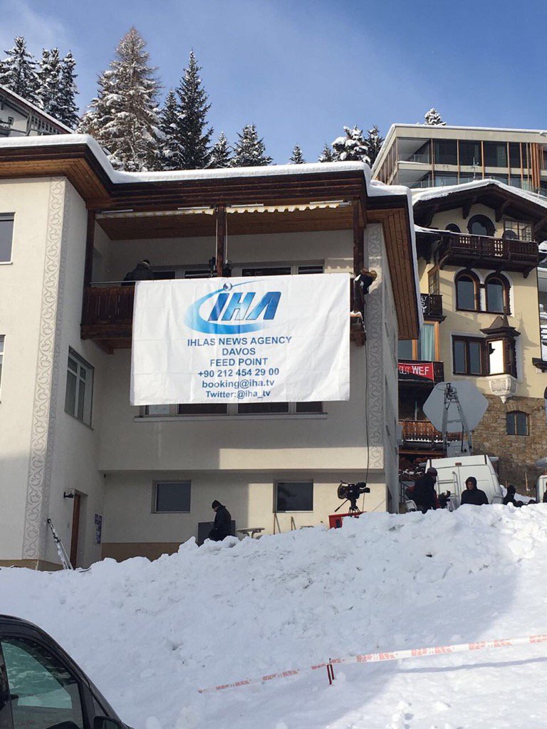 Davos'a bayrağımızı astık. Dünya Ekonomik Forumu başlıyor.