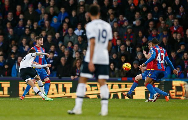 Footballtweet's tweet photo. Dele Alli's flick &amp; volley. ⚽️🔥
Olivier Giroud's scorpion. ⚽️🦂
Andy Carroll's bicycle. ⚽️💥

Crystal Palace's Wayne Hennessey conceded all 3. https://t.co/WK2NGktuLA