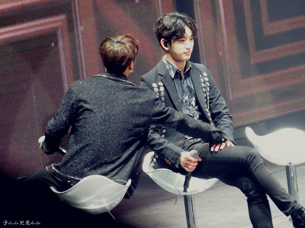 TKT_JYJS's tweet photo. ชอบทุกการเทคแคร์ที่จั๋นมีให้จินยองเสมอมา มันมีความหมายมากสำหรับเรา #Jinson https://t.co/7Nl7Jxht4F