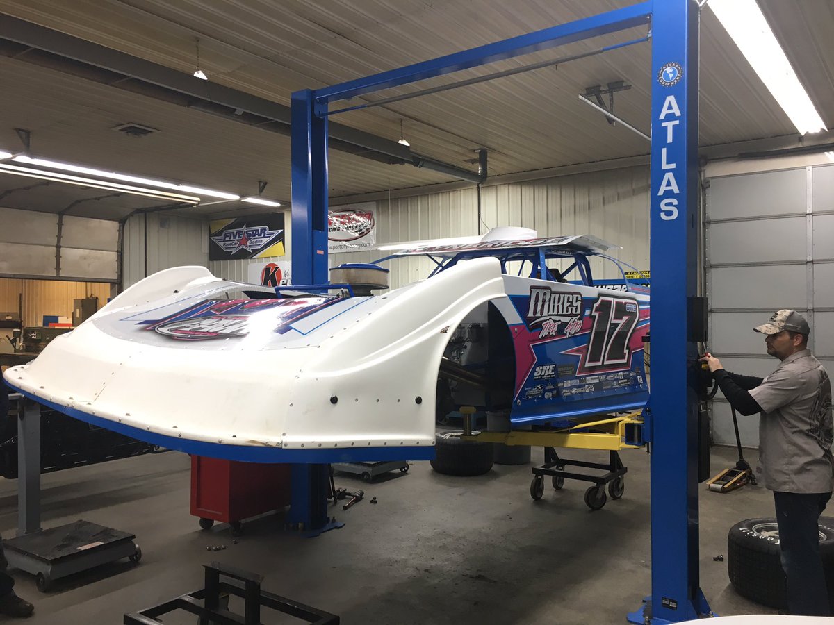 Rocket_Chassis's tweet photo. @loganroberson91 is in the house today getting some work done on his #Beyea @BUTLERBuilt #17 #XR1 https://t.co/BD4l0Kefw9