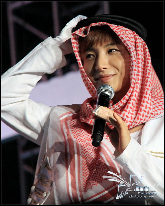 DZ_Elf15's tweet photo. [Full-Eng] Leeteuk Arabic Interview with Sbah Al-Arabiya (Part2)
https://t.co/5vAMfgo9fN https://t.co/IxB1qLtPQy