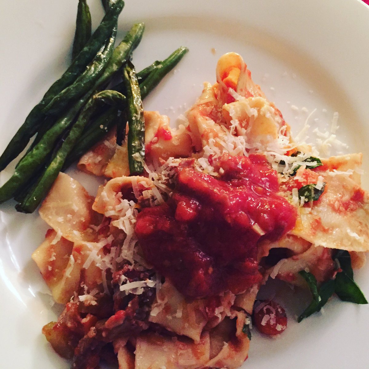 uneditedfoodie's tweet photo. Delicious pasta with duck Ragu, thank you @phil_of_cooking for a delicious dinner #comoeats #comocooks #comofood https://t.co/s1xOA8M90J