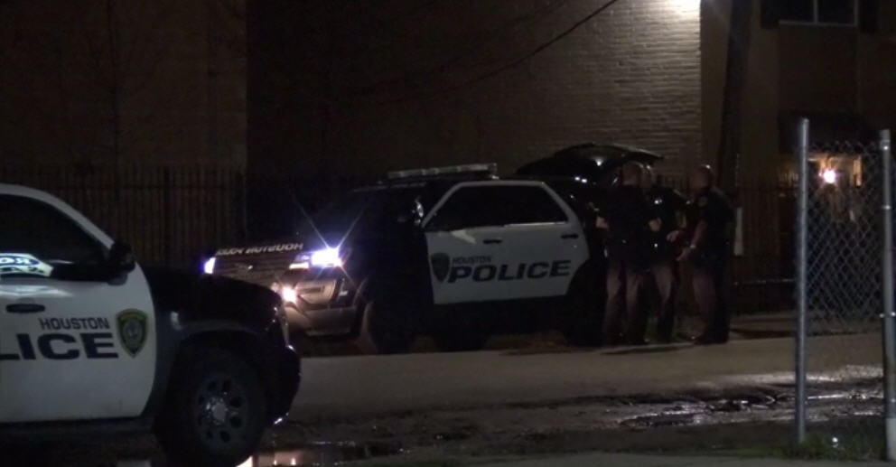 3 men found shot along w/ bloody, bullet-riddled car near Long Point in NW Houston Sunday night. #hounews