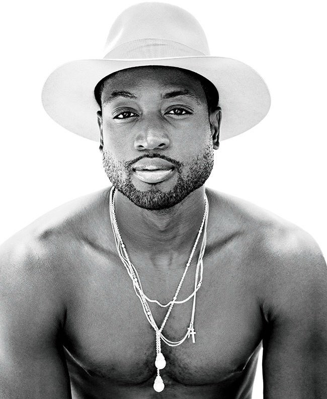 Christina4wade's tweet photo. 1 RT= 1Vote

An hour later ，Happy birthday to u 

#NBAVote @DwyaneWade RT https://t.co/k9fNtDGJxw