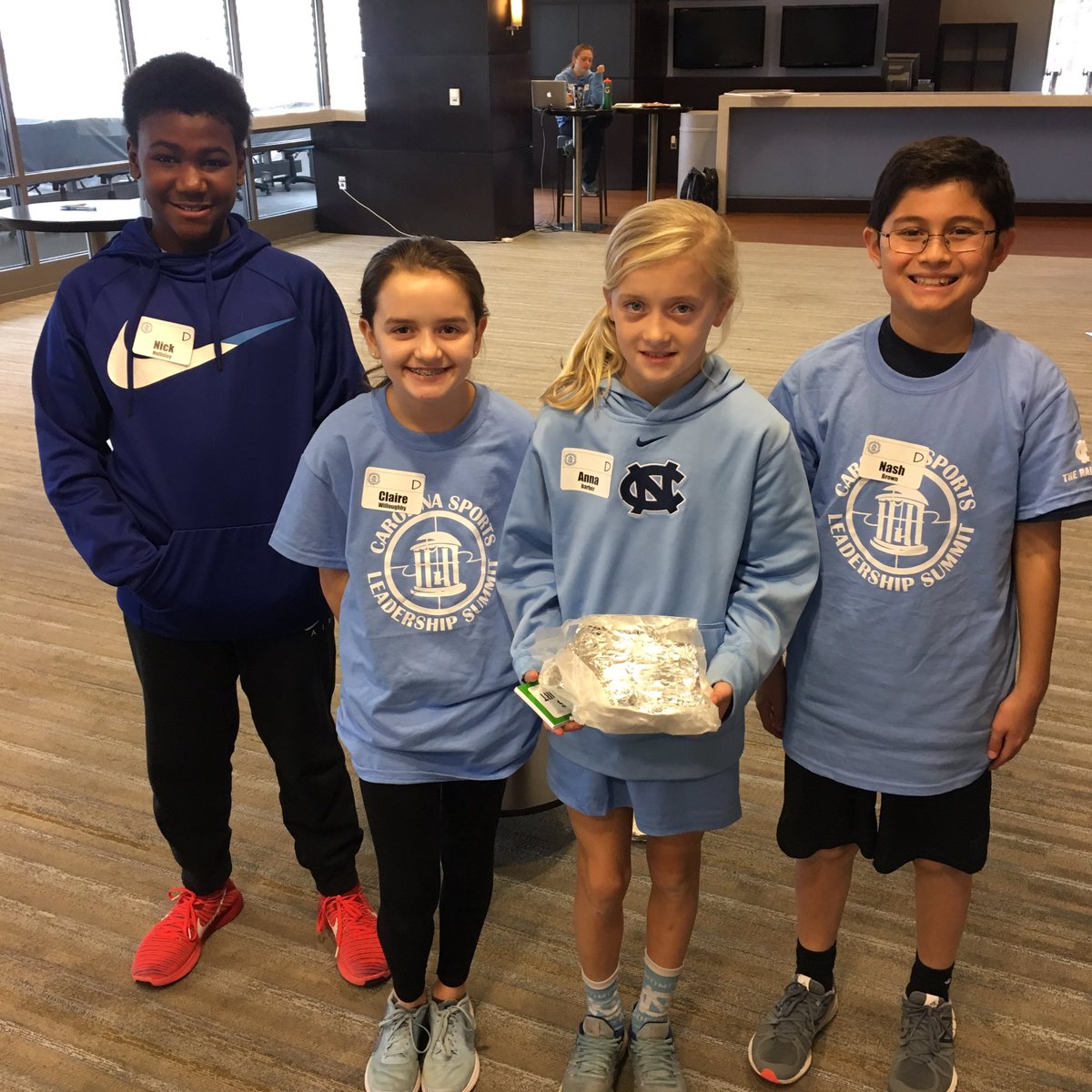 UNC_CSLS's tweet image. You&apos;re looking at the team who built the strongest boat⛵️! It held over 💯coins. GREAT TEAMWORK! #CSLS