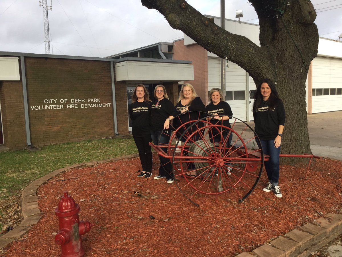 AppsWithFriendz's tweet photo. Fire department #dpapprace2017 #dptech2017 #appswithfriendz https://t.co/U7OGqq17av