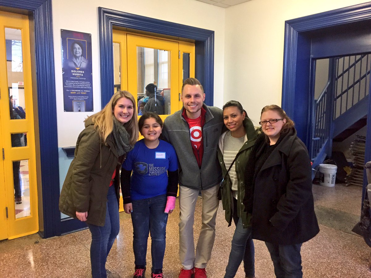 D412 Day of service at Congress Heights Prep School in DC #mlkdayofservice #targetvolunteers <a href="/JRames13/">Jason Ramey</a> @LydiaStroupTGT @jasont1533