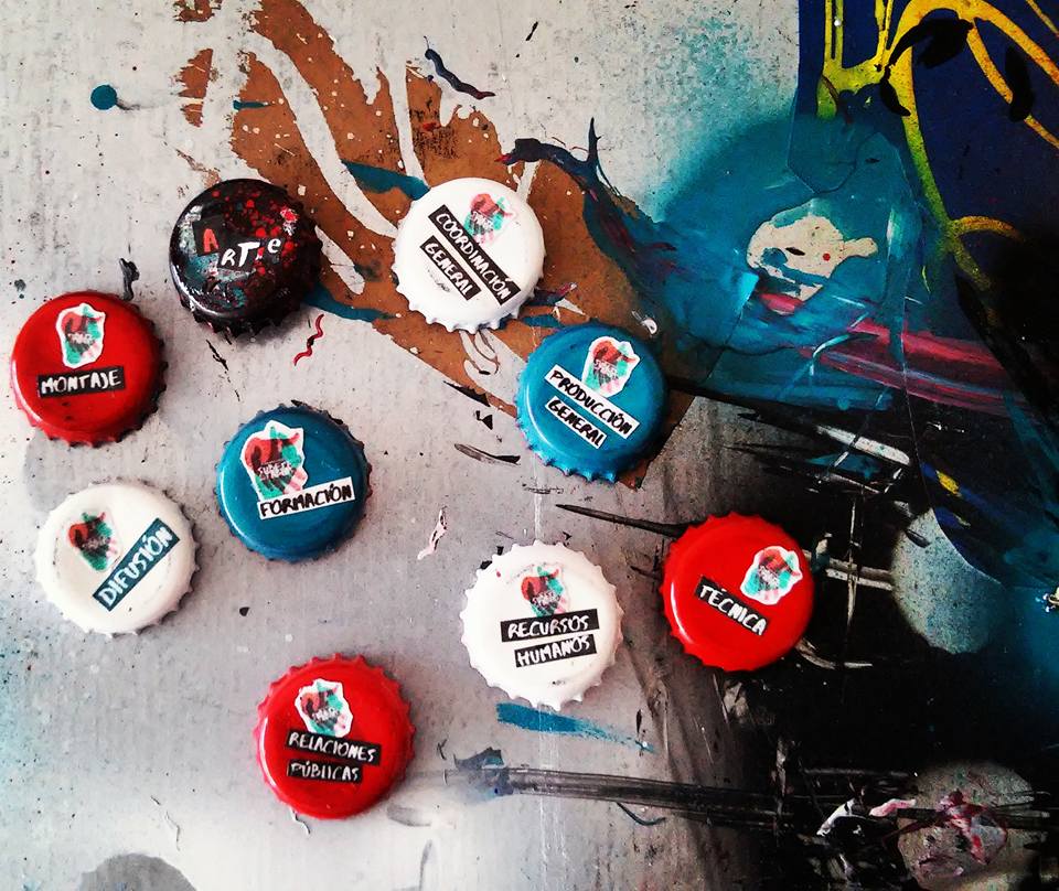 Estamos sorteando chapitas en nuestra fanpage, pinchen el link para ver cómo concursar :) facebook.com/CCSubeteALasTa…