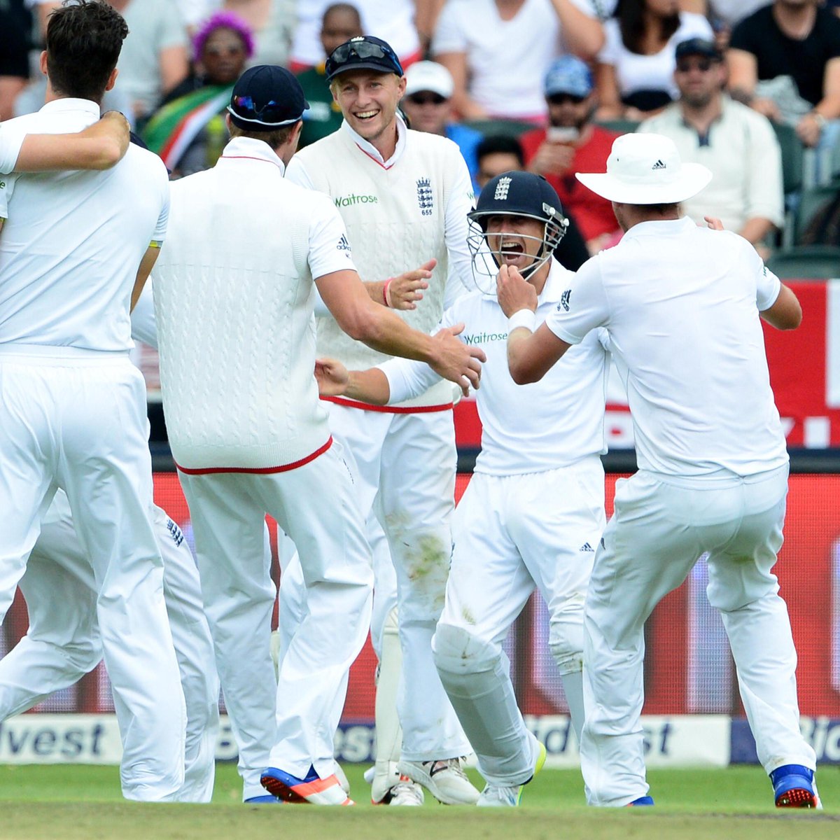 James Taylor tweet media