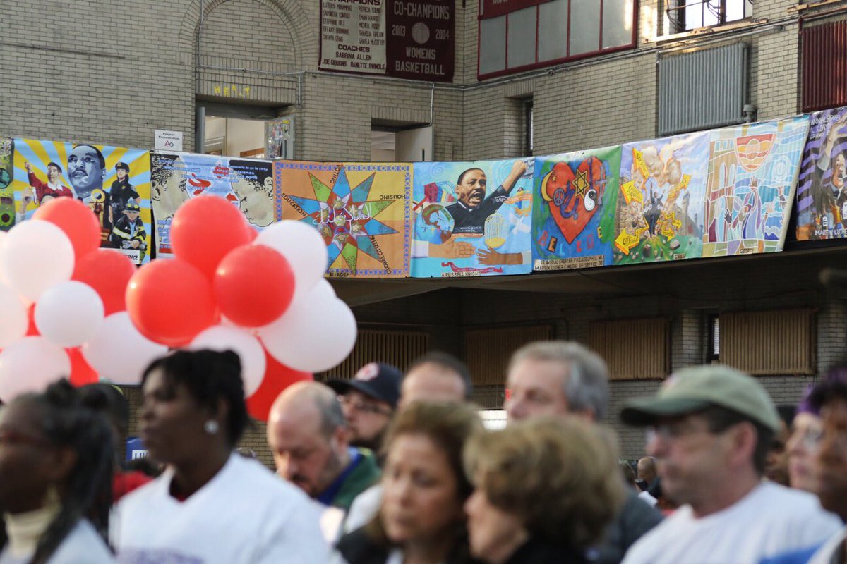 PhillyMayor's tweet image. You're never truly happy unless you're in service to others. Keep today’s spirit alive &amp;amp; continue to volunteer in your community #MLKday2017